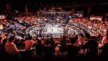 muaythai-match-at-rajadamnern-boxing-stadium