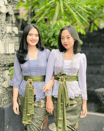 explore-ubud-with-balinese-uniform-rental