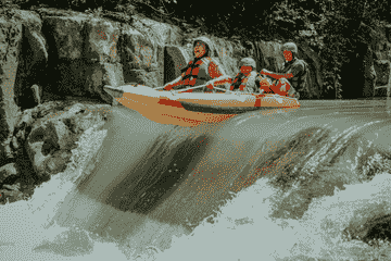 kayaking-with-transport