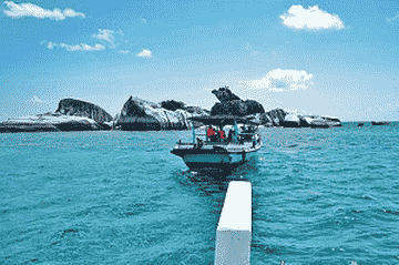 one-day-trip-hopping-island-belitung