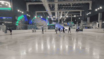 blue-ice-snow-park--@-pavilion-bukit-jalil