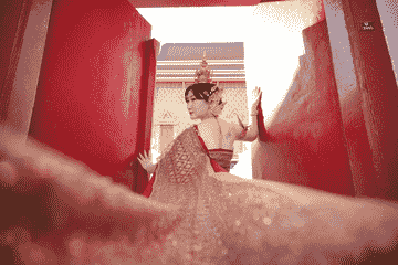 thai-glam-studio,-thai-costume-rental-at-wat-arun