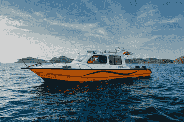 marine-tourism-:-labuan-bajo-one-day-speed-boat-