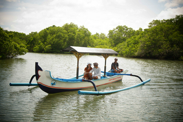 mangrove-tour-by-jukung