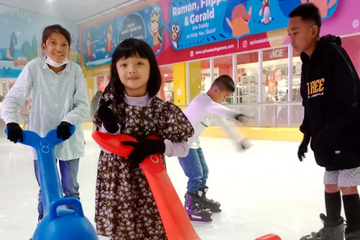 opi-ice-rink-palembang