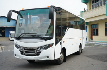 batam-transportation-medium-bus-30---37-seat