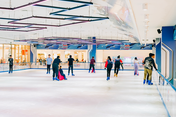 playtopia-sports-ice-skating-lippo-mall-puri