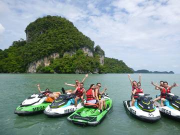 dayang-bunting-island-tour-by-jet-ski