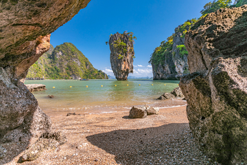 [join-tour]-from-phuket:-day-trip-james-bond-–-naka-island-–-canoe