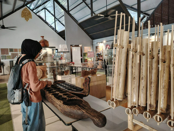 royal-&-tin-city-–-private-tour