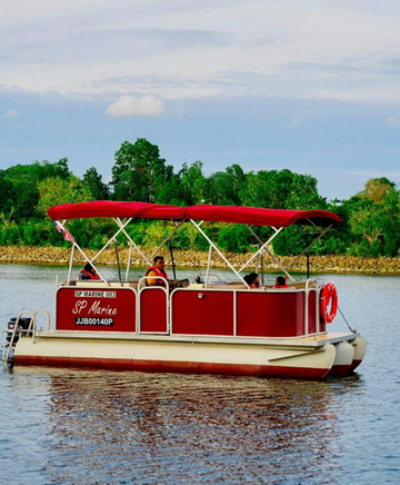 sightseeing-cruise-puteri-harbour