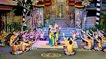 kecak-&-fire-dance-show-seraya-budaya-singapadu-ubud
