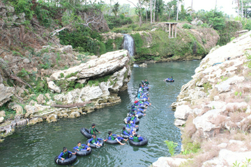 tubing-sungai-oyo