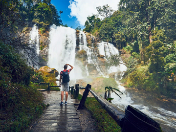 half-day-trip-to-sticky-waterfall-(buatong-waterfall)