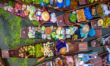 damnoen-saduak-floating-market-+-maeklong-railway-market