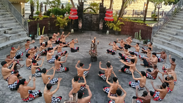 kecak-and-fire-dance-tanah-lot