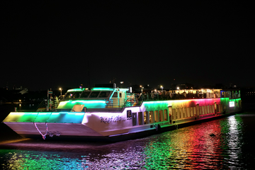 riverside-kinlen-cruise-in-bangkok