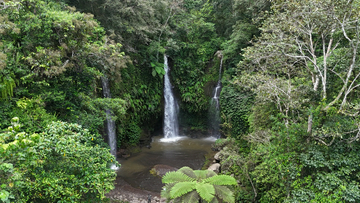 lombok-:-benang-stokel-&-benang-kelambu-waterfall-tour