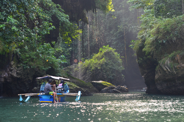 body-rafting-green-canyon-pangandaran-–-long-track-(10-km)