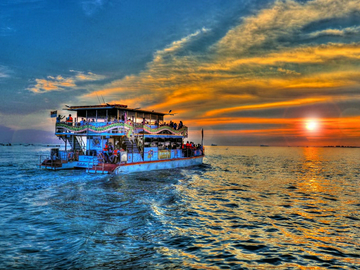 d-dragon-sunset-cruise