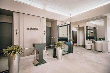 pay-per-use-showers-at-hub-&-spoke-changi-airport-(public-area)