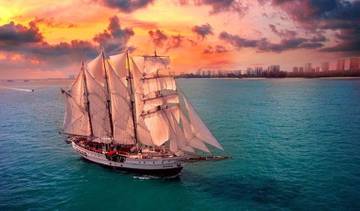 royal-albatross-sunset-dinner-cruise