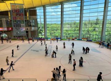 ice-skating-experience-at-ioi-city-mall-in-putrajaya