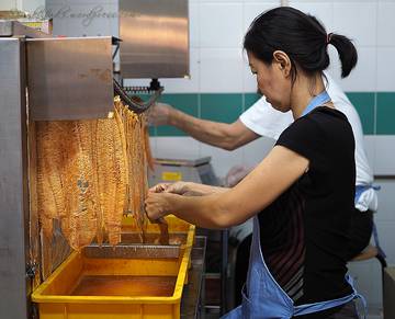 singapore-food-tours-–-chinatown-complex-hawker-center