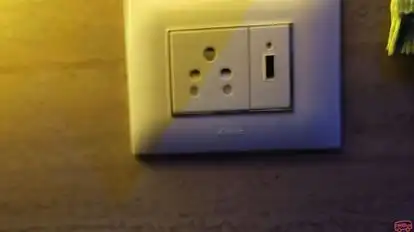 PR  Travels Bus-Amenities Image