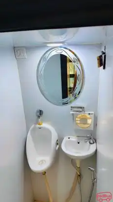 Jain Parshwanath Travels Bus-Amenities Image