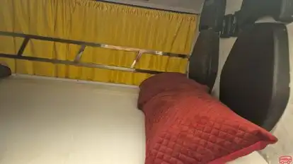 Maharaja Travels Bus-Amenities Image