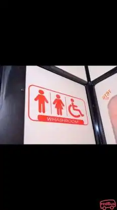 Shri Ganesh Travels (LR SIYOL) Bus-Amenities Image