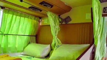 Sri Kumaran Travels Bus-Amenities Image