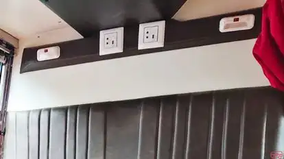 Pawan Travels Mumbai Bus-Amenities Image