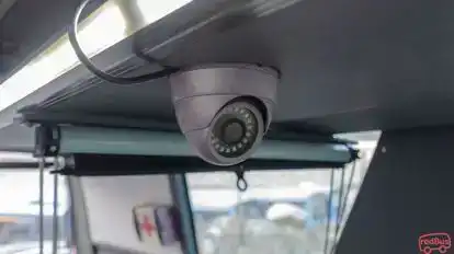 Yolo Bus Bus-Amenities Image