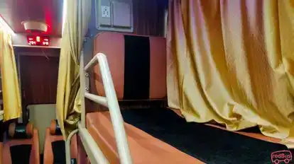 Yolo Bus Bus-Seats Image