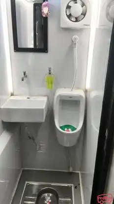 Shri mahavir tour and travels Bus-Amenities Image