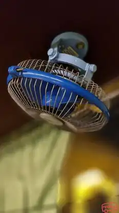 GOLDEN TRAVEL AGENCIES Bus-Amenities Image