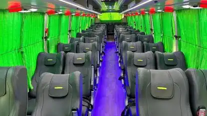 Yolo Bus Bus-Seats Image