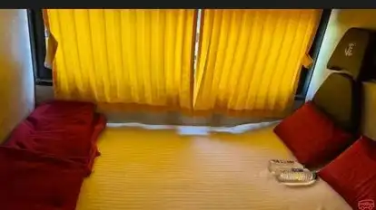 Dhareja Travels Bus-Seats Image