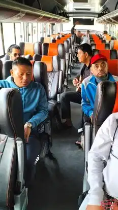 Asian's Shina Tour & Travels (Swoyambhu Manjushree Yatayat P. LTD) Bus-Seats layout Image