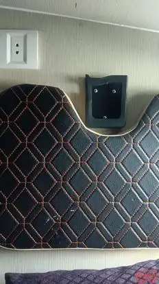 Gulzar Tours & Travels (Delhi) Bus-Amenities Image