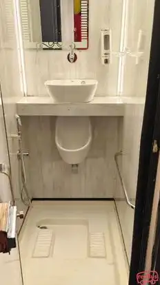 Aryan bus service Bus-Amenities Image