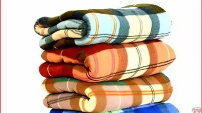 Mahadev Travels(mdvt) Bus-Amenities Image
