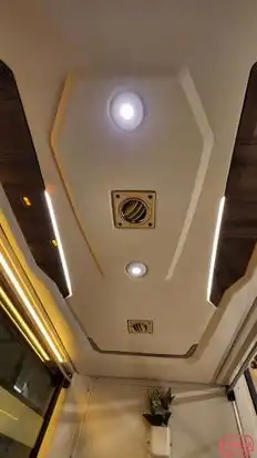 JaiSai Roadlinks (JSR) Bus-Amenities Image