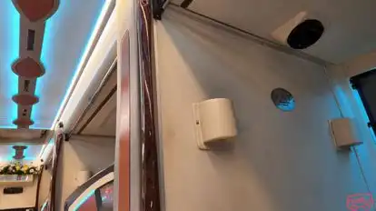 JaiSai Roadlinks (JSR) Bus-Amenities Image