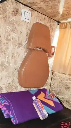 Goel Tourist (Regd) Bus-Amenities Image