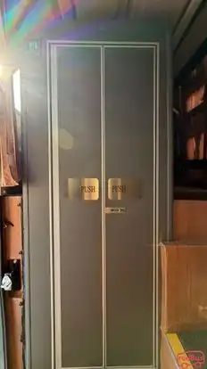 Aitiana Travels Bus-Amenities Image