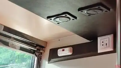 Pawan Travels Mumbai Bus-Amenities Image