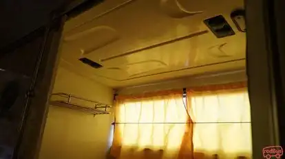 JAY TRAVELS Bus-Amenities Image